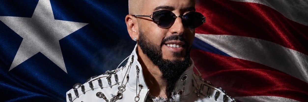Yandel's banner