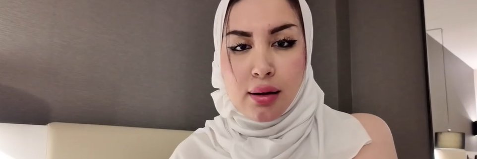 ميرا نوري's banner