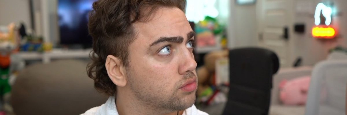 Mizkif's banner