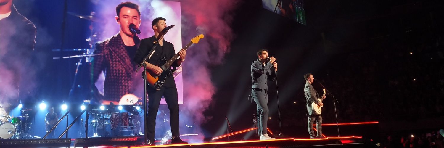 Jonas Brothers Spain's banner