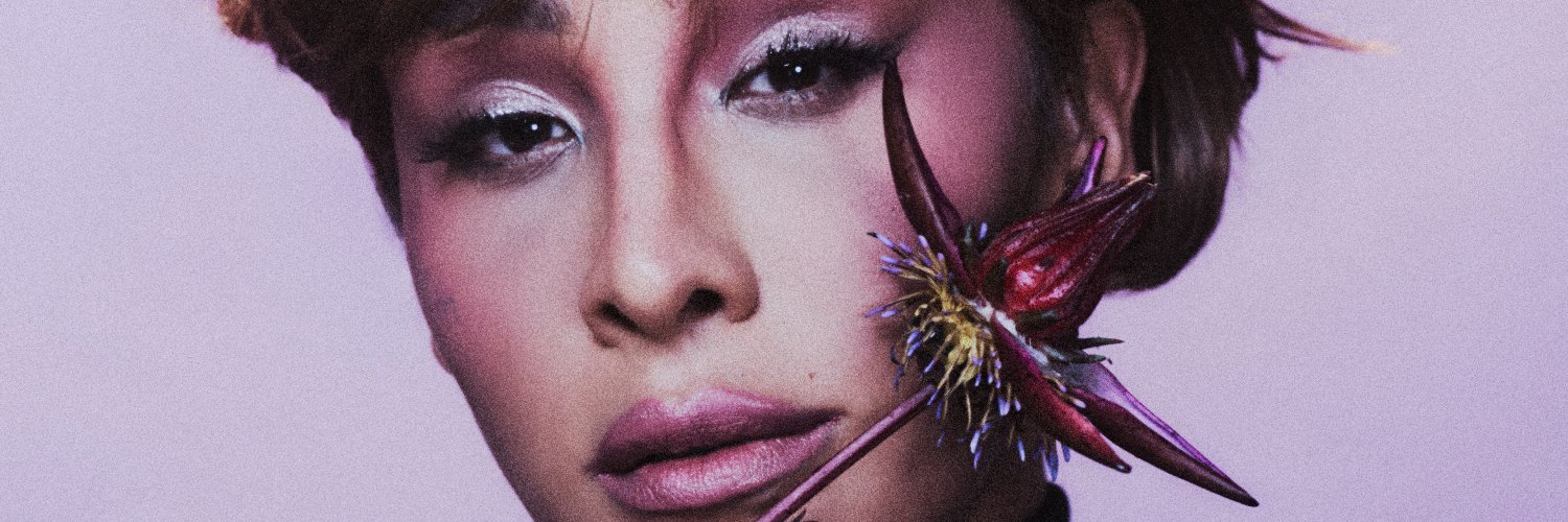 Glamour Brasil's banner