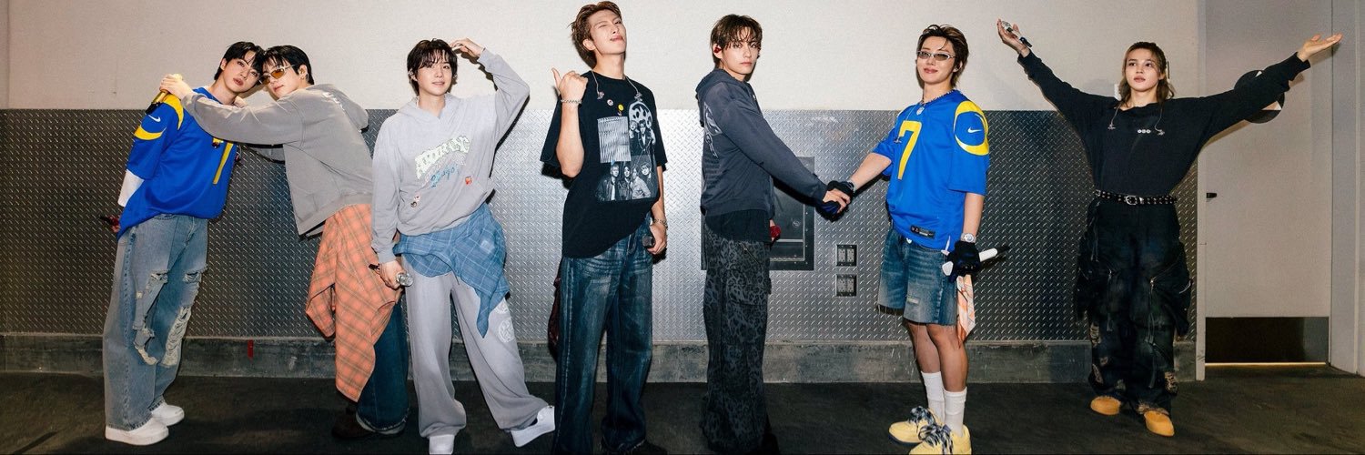LC ⁷💜Standing Next to BTS - Survived JK D4 LA's banner