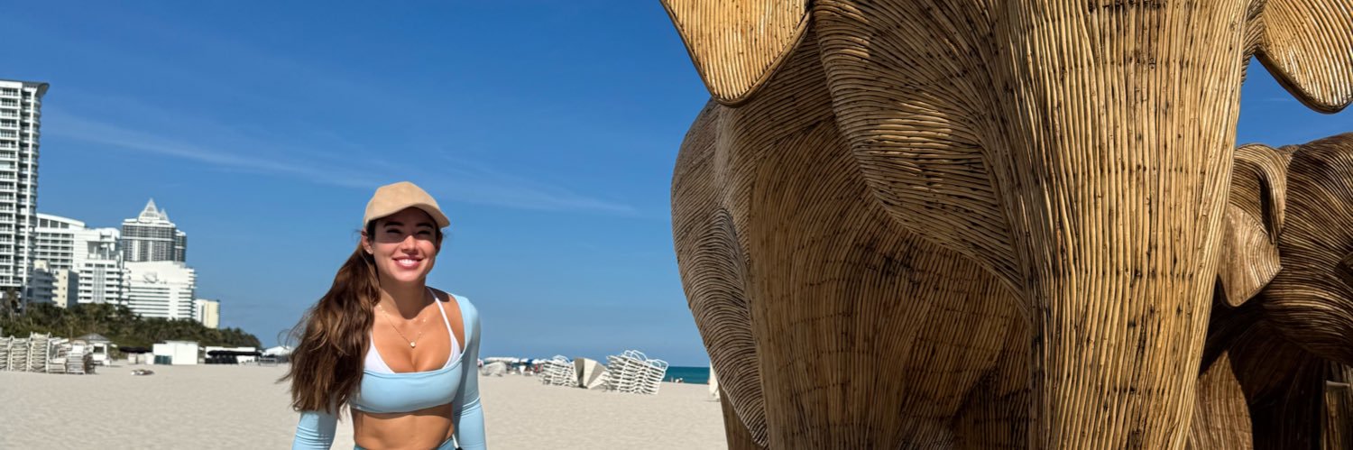 Angie Varona™'s banner