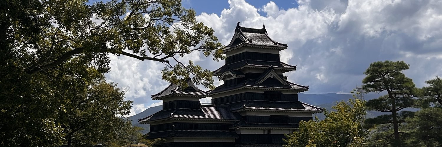 まるくろ's banner