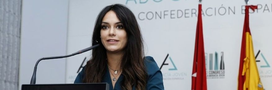 Maia Román's banner