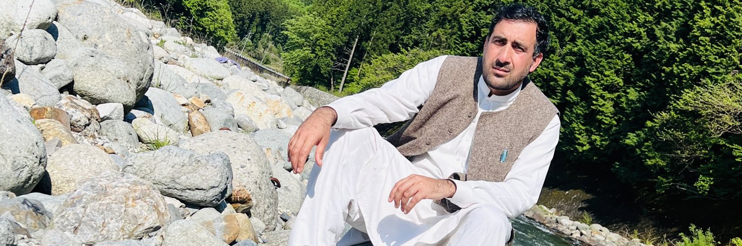 Mumtaz Safi's banner