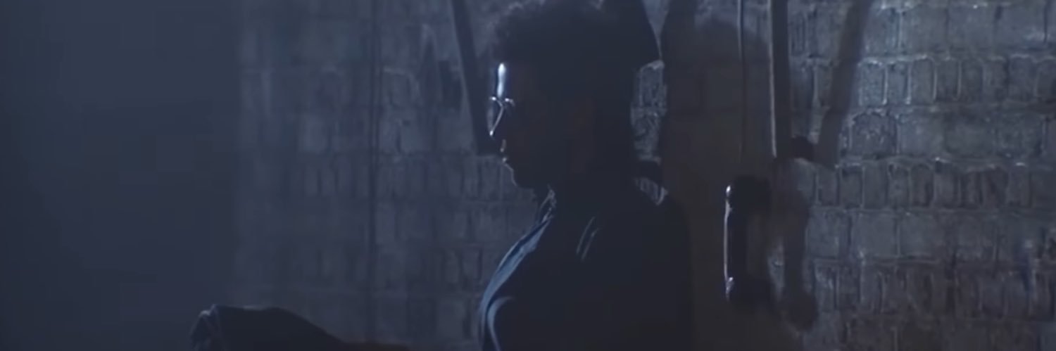 el hombre que se casó con un módem's banner