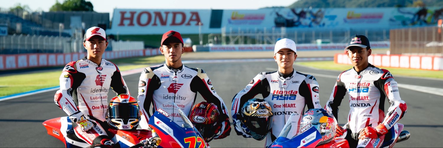 Idemitsu Honda Team Asia's banner