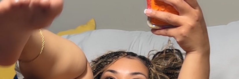 #SoleGawdess 👣's banner