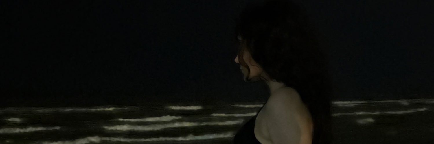 گلبرگ's banner