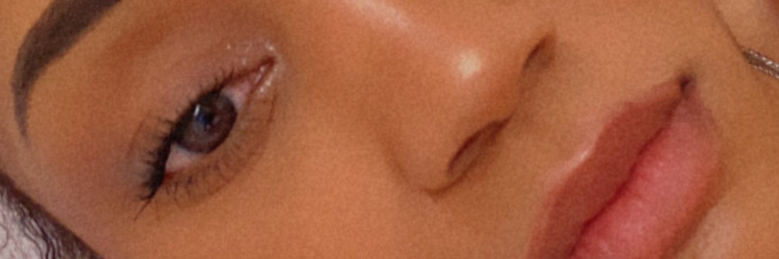 Victoria Vivians's banner