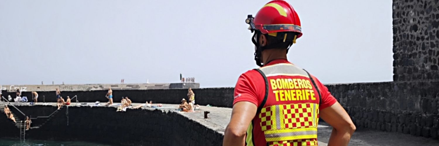Bomberos de Tenerife's banner