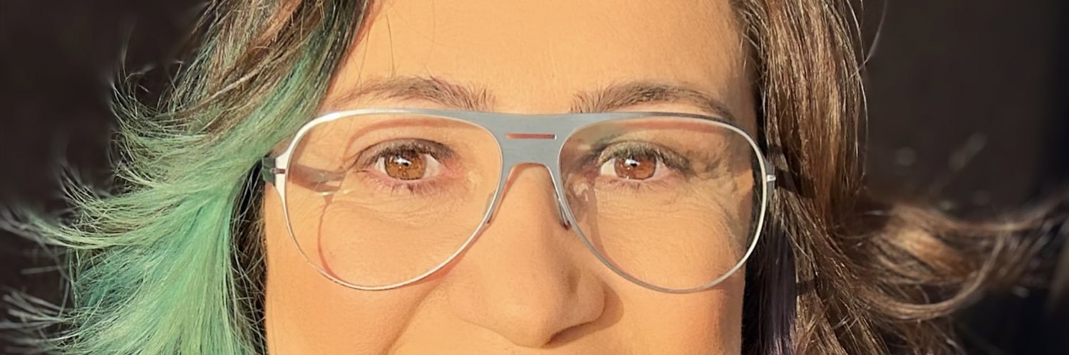 Rahşan Gülşan's banner