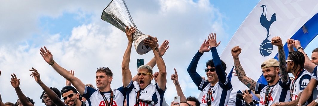 leslie's banner