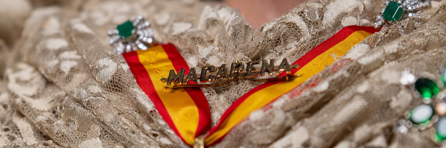 Hermandad de la Macarena's banner