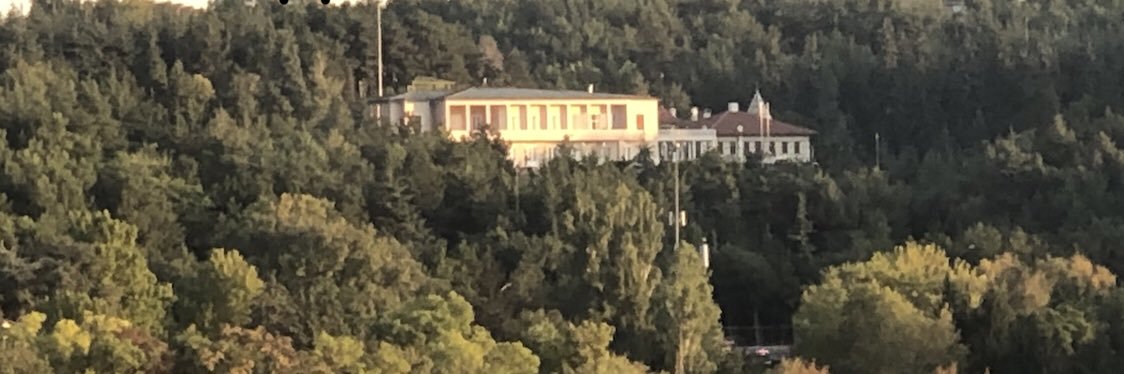Ahmet Kasım Han's banner