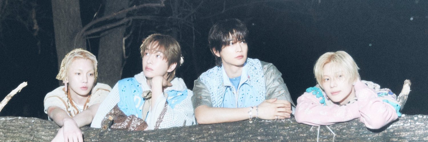〰's banner