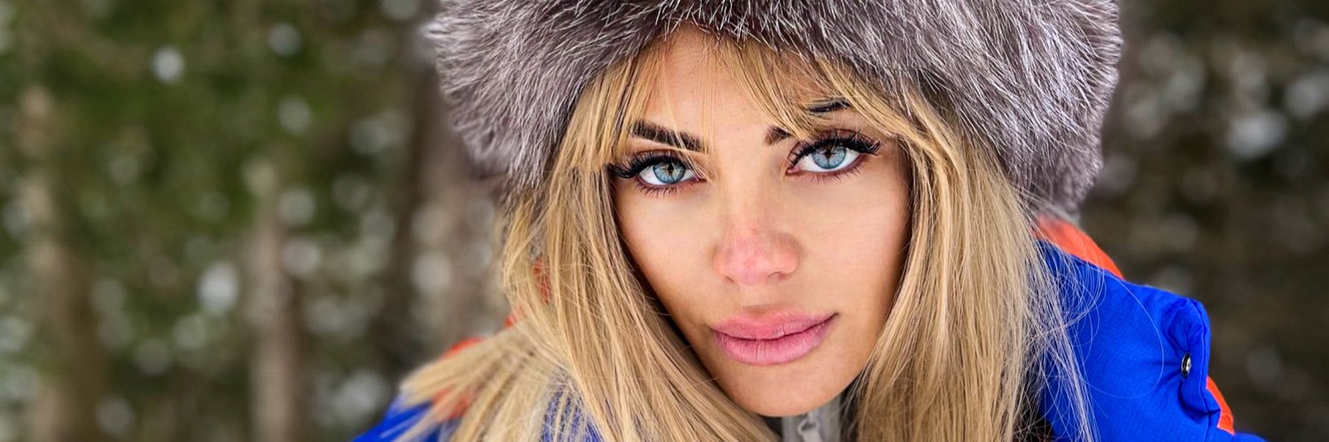 Elena Morali's banner