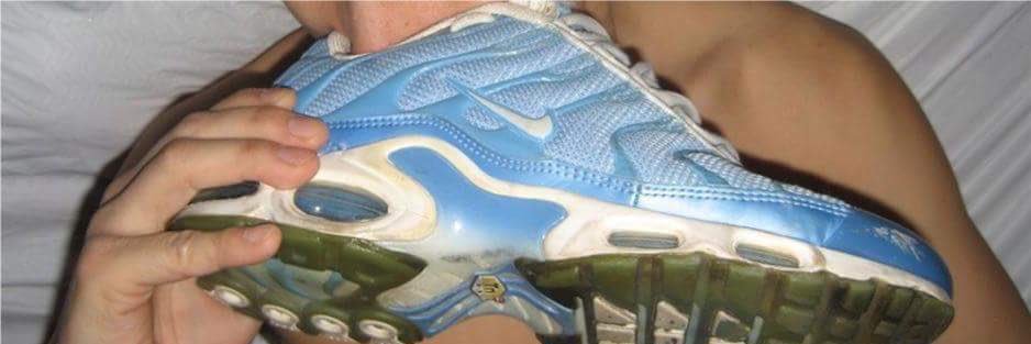 SneakerSniffer's banner