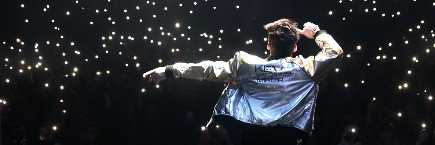 Kev Adams's banner
