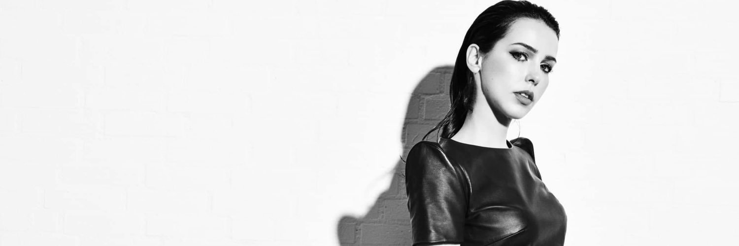 Stefanie Joosten's banner