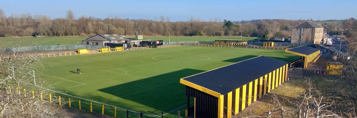 Kilbirnie Ladeside FC's banner