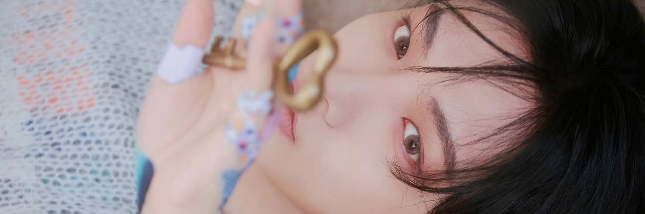 meg ✨'s banner