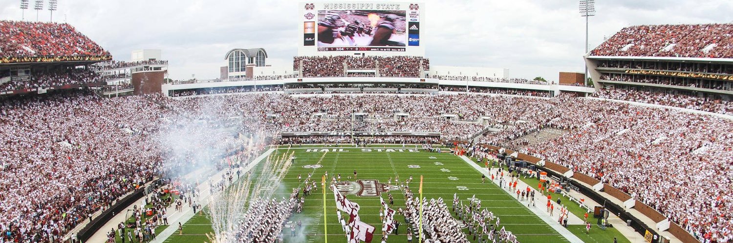 𝐊𝐞𝐯𝐢𝐞 𝐓𝐡𝐨𝐦𝐩𝐬𝐨𝐧, 𝐄𝐝.𝐒.'s banner