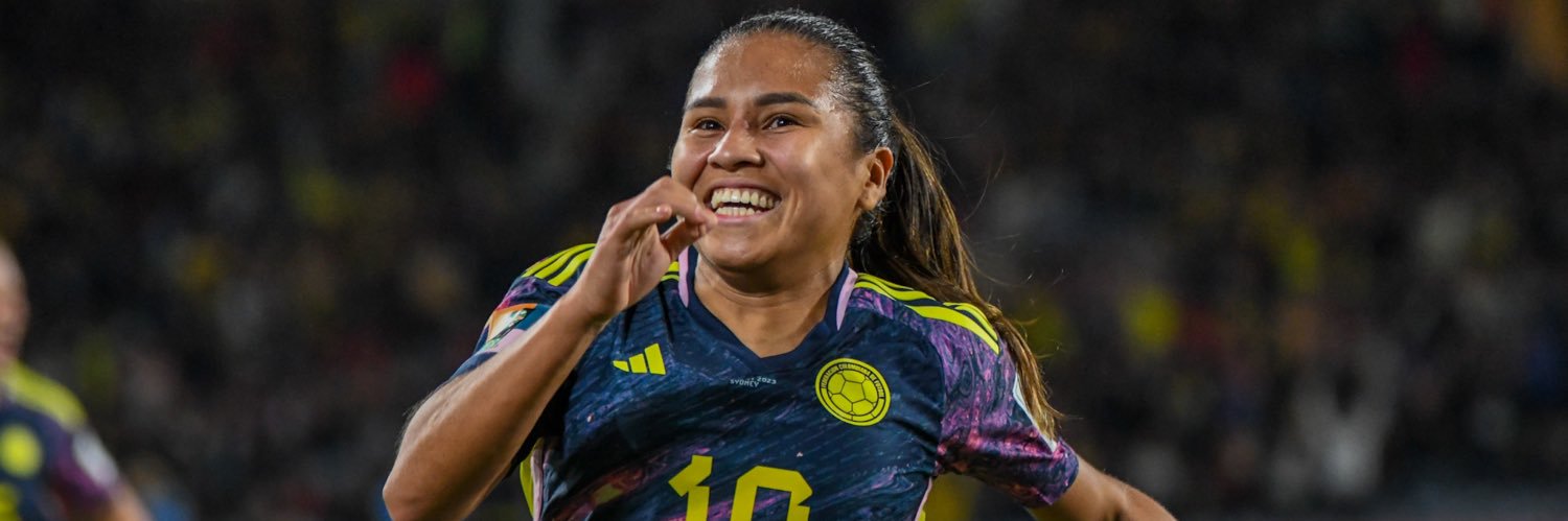 Leicy Santos's banner