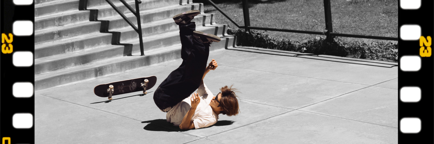 JINS's banner