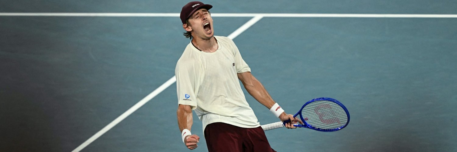 Alex de Minaur's banner