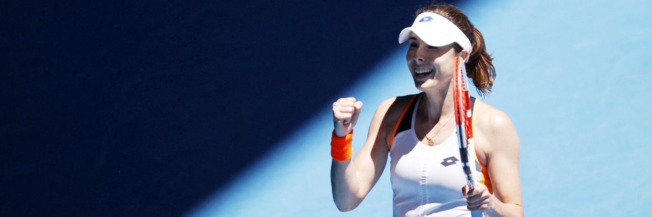 Alize Cornet's banner