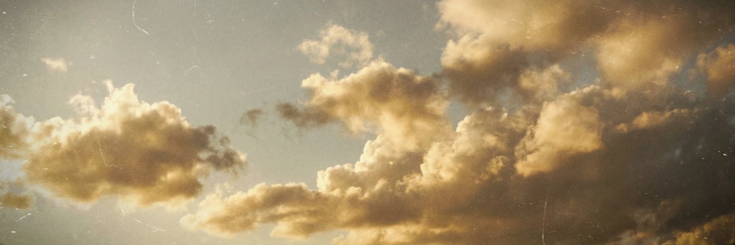 Ojo al Cielo's banner