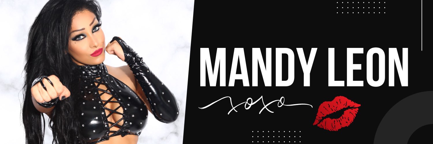 Mandy León 👻🔮's banner