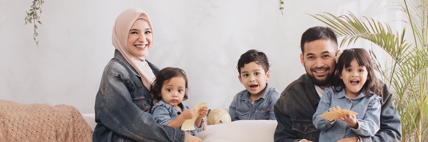 wisnu-shireen official's banner