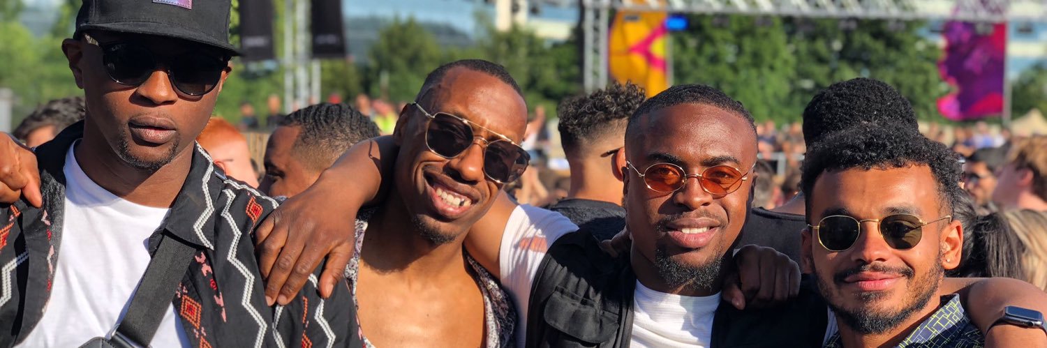 #StaySharp 🥂's banner