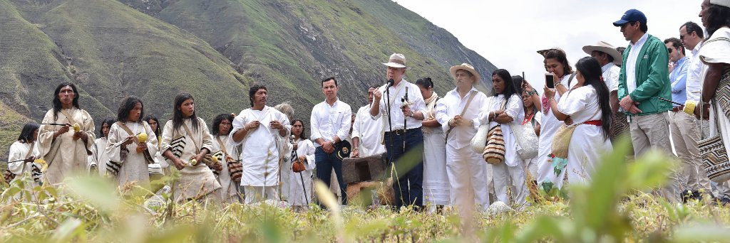 Juan Manuel Santos's banner