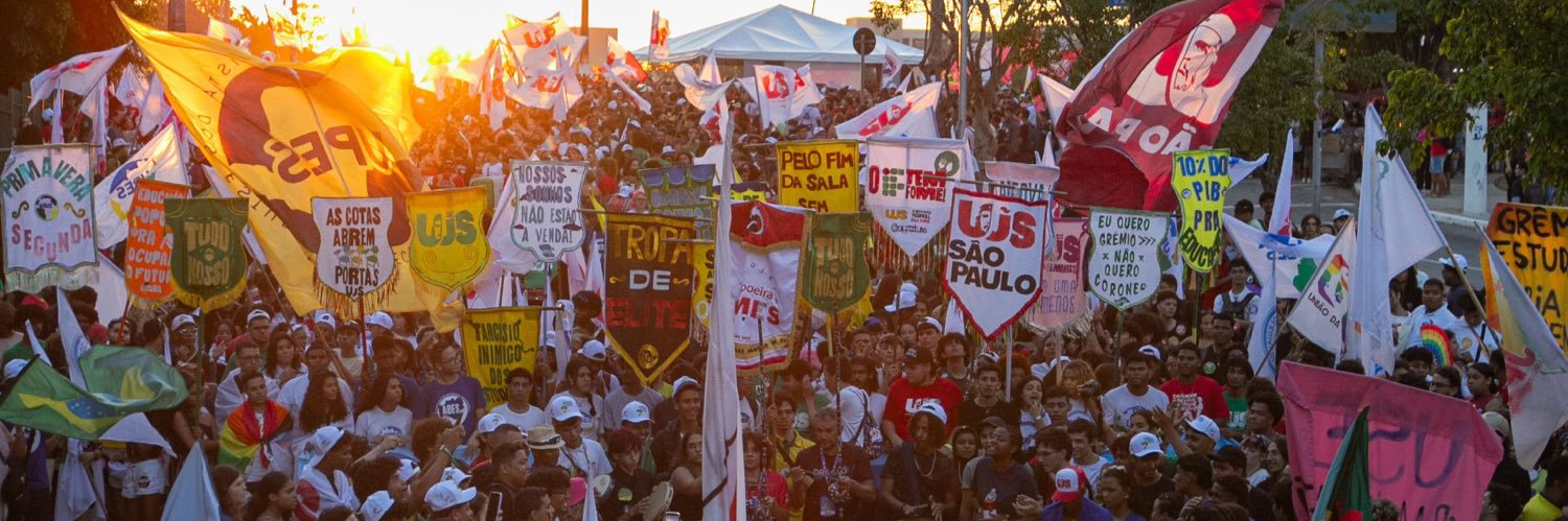 União Brasileira das/dos Estudantes Secundaristas's banner