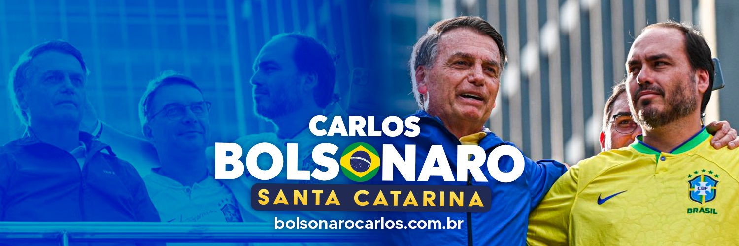 Carlos Bolsonaro's banner