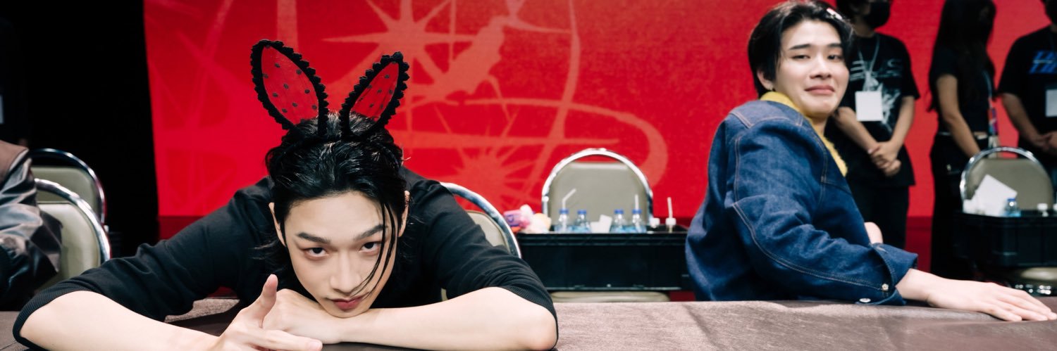 นช.シ's banner