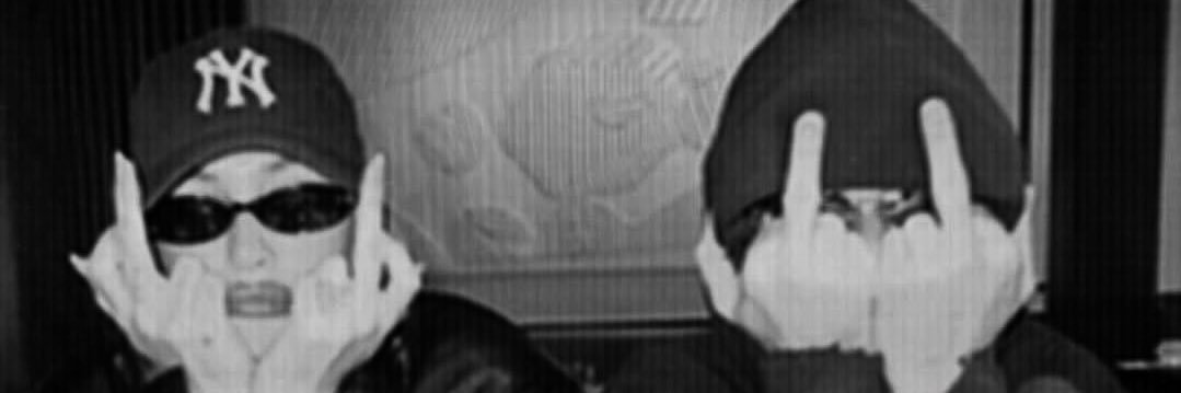 ツ shins's banner