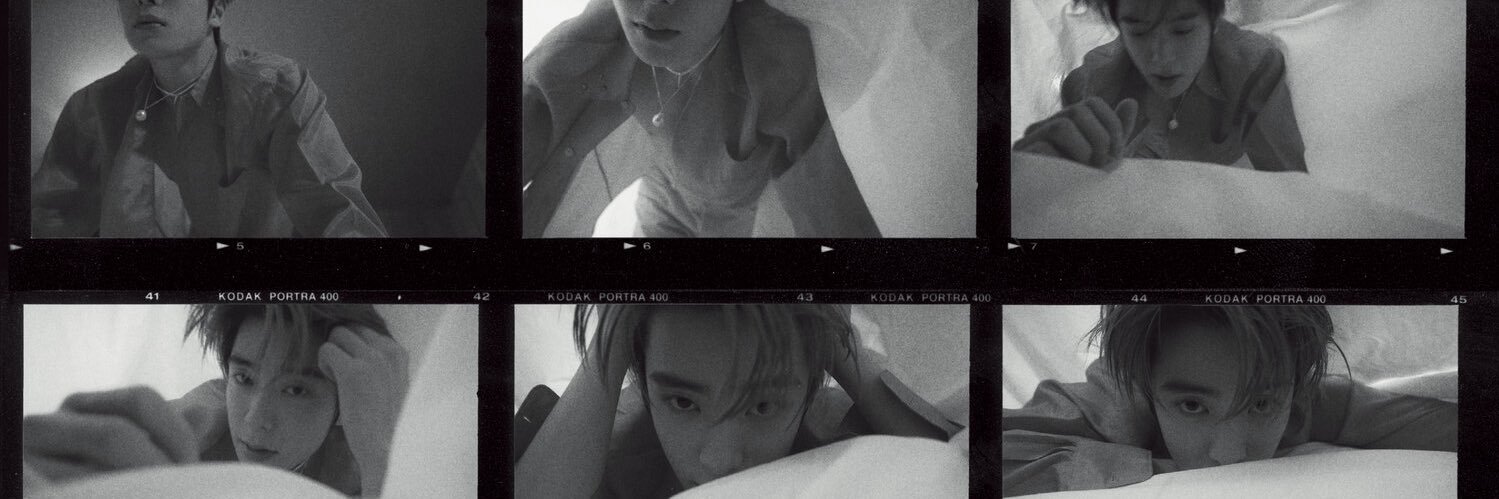 ⅄W's banner