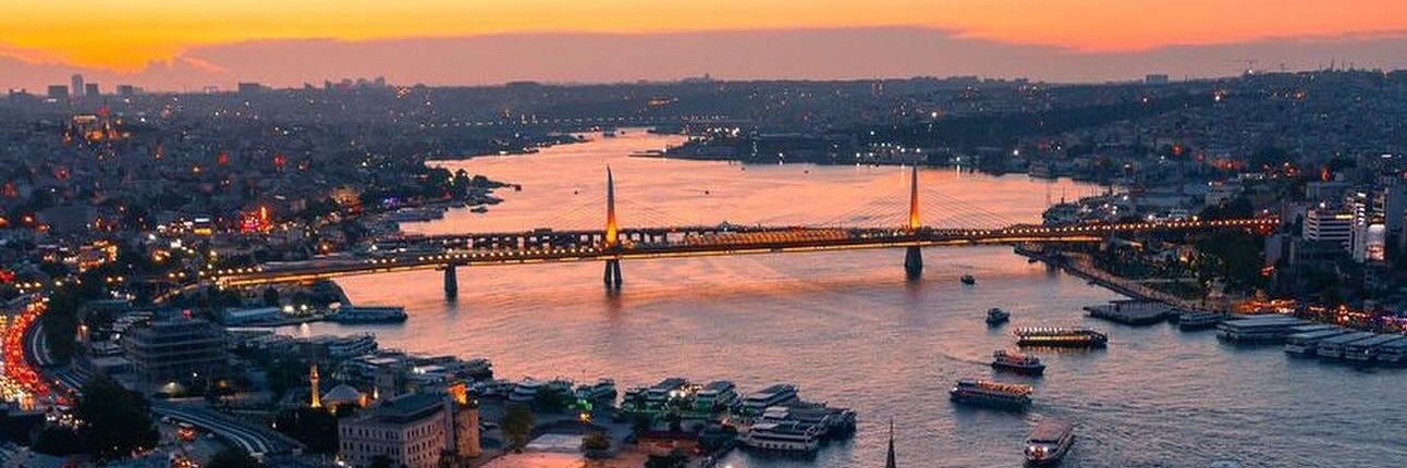 Şahin istanbul's banner
