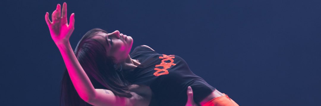 Paula 🖤's banner