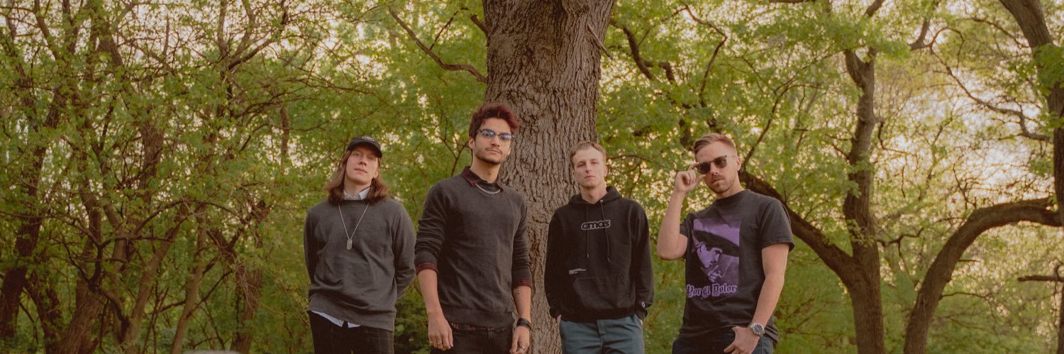 d e t o u r / n o r t h's banner