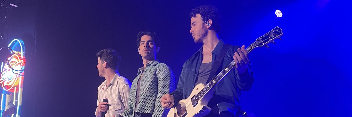 hails's banner