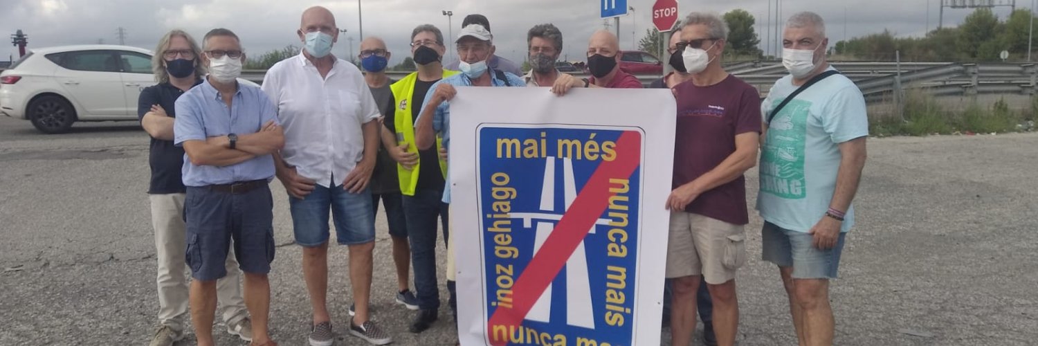 Mai Més's banner