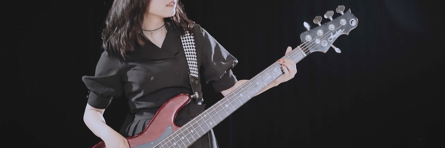Fami。LOVEBITES's banner