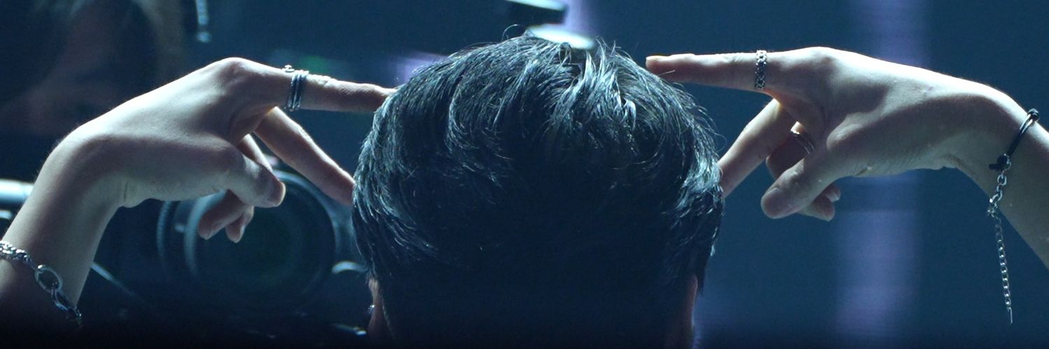 𝐋𝐈𝐆𝐇𝐓𝐇𝐎𝐔𝐒𝐄's banner