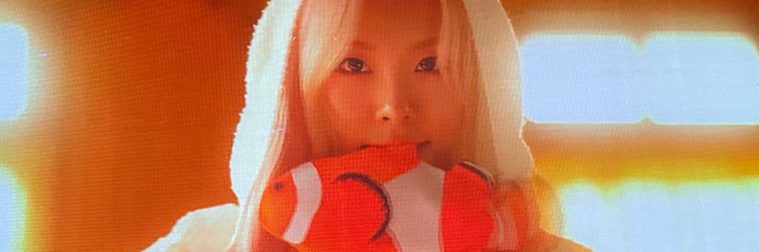MODERATO's banner